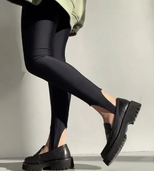 Imagem de Calça legging com pézinho